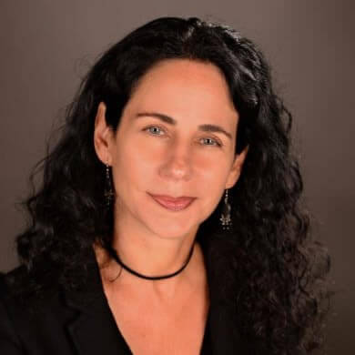 Spanish Speaking Trusts and Estates Lawyer in Aventura Florida - Isabel Betancourt-Levey