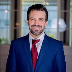 Spanish Speaking Lawyer Near Me - Nicholas Wooldridge